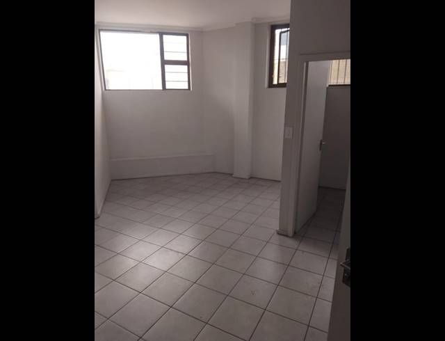2 BEDROOM PROPERTY TO RENT IN FLORIDA
